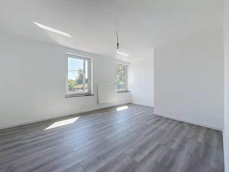Sale - House Charleroi - 259,000 €