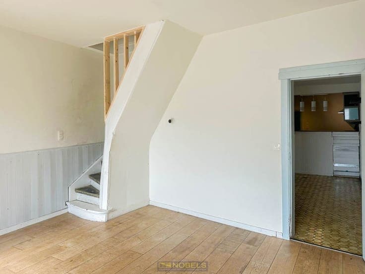 Te koop, perfect onderhouden starterswoning / opbrengstei...