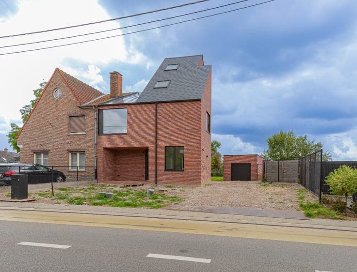 Landelijk gelegen nieuwbouwwoning met zuid gerichte tuin ...