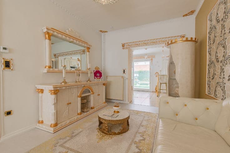 Ruime moderne gezinswoning met 4 slaapkamers en gezellige...