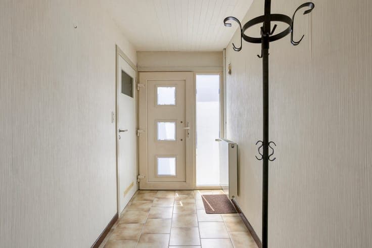 Bungalow located on a 612 m² plot