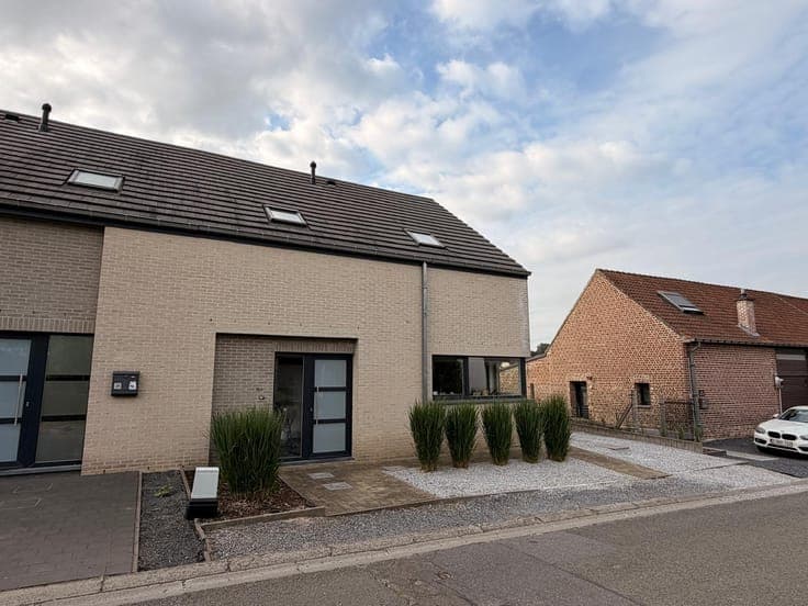 House in Roosdaal