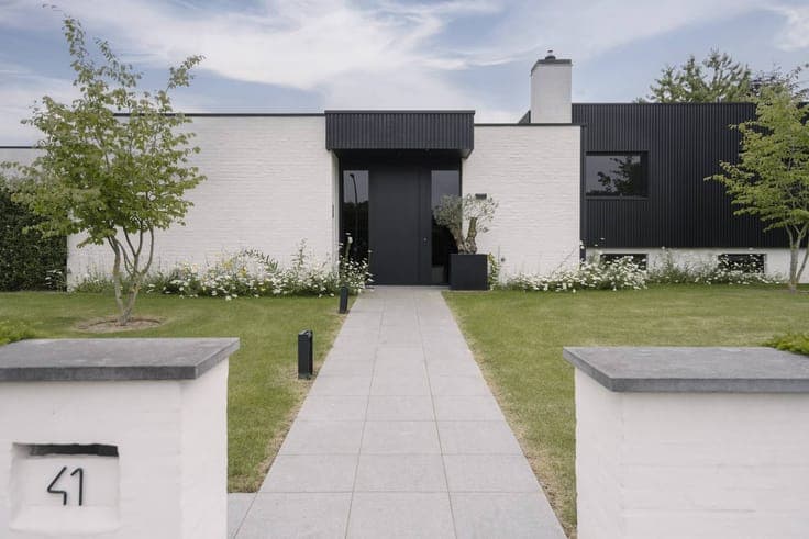 Ready to move in villa in the Rodenburg district in Marke