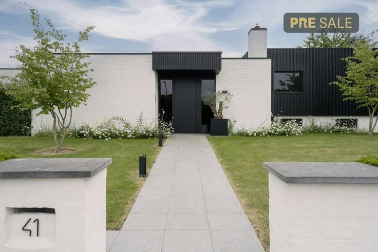 Ready to move in villa in the Rodenburg district in Marke