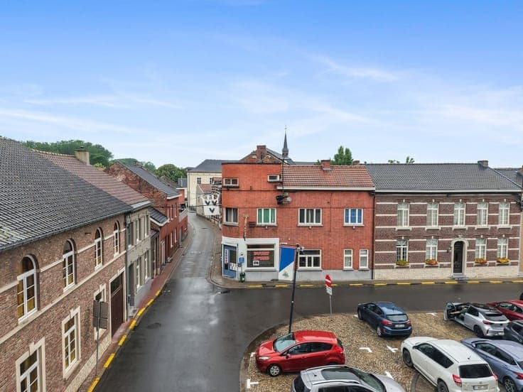 INVESTERINGSPAND MET HANDELSRUIMTE EN 3 APPARTEMENTEN IN ...