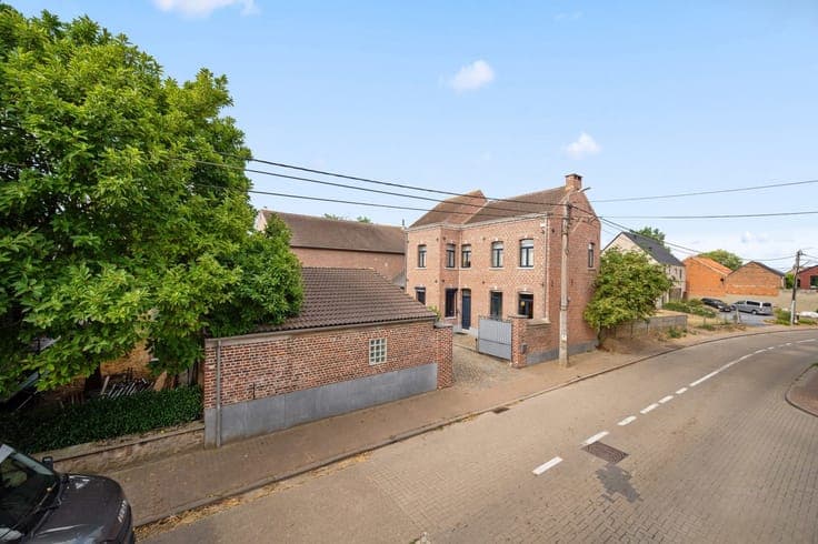 Authentic farmhouse with character in rural Hoegaarden