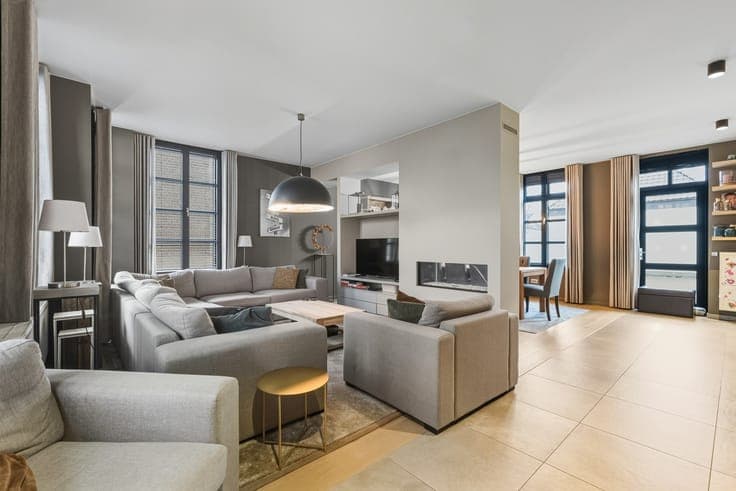 Wonen zonder compromissen: royale woning met 6 slaapkamer...