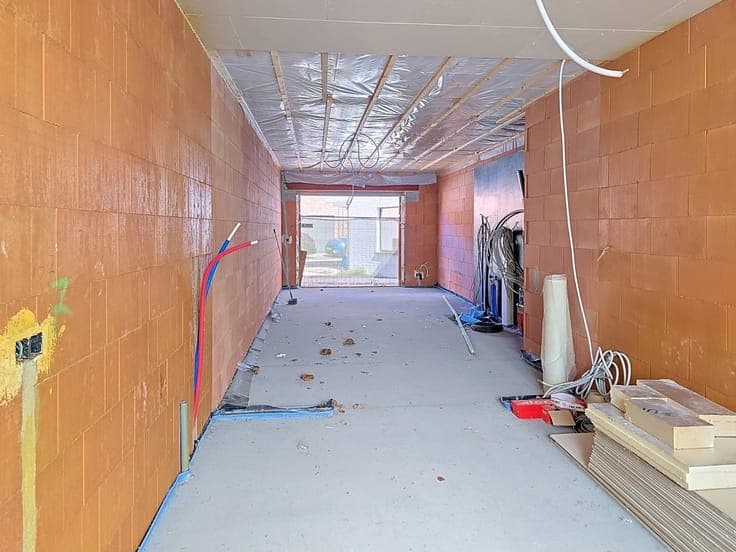 Structureel volledig gerenoveerde woning van 275 m² op 1.021