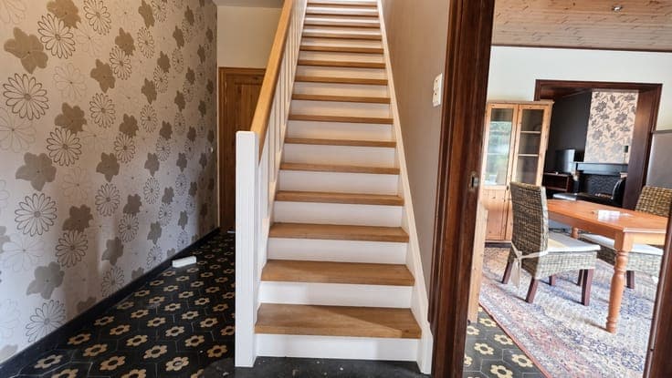 Te koop ruime woning in het groene Schoonaarde.