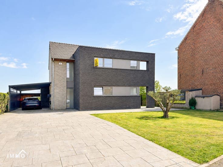 House in Bever