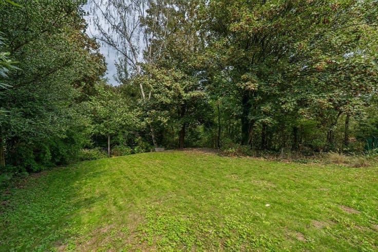 Beersel– Stunning 233m² villa – 3 bedrooms + potential for a