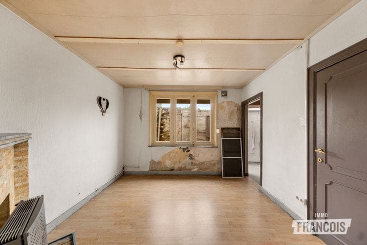 Townhouse to renovate in a quiet location in Bruges