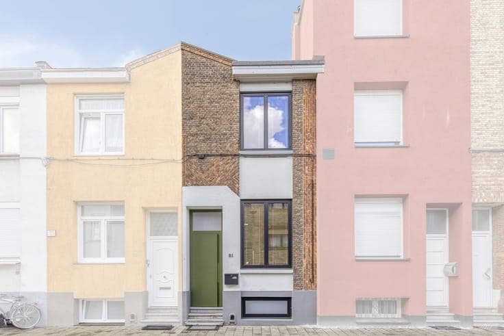 Beautiful and energy-efficient house in Deurne with a green