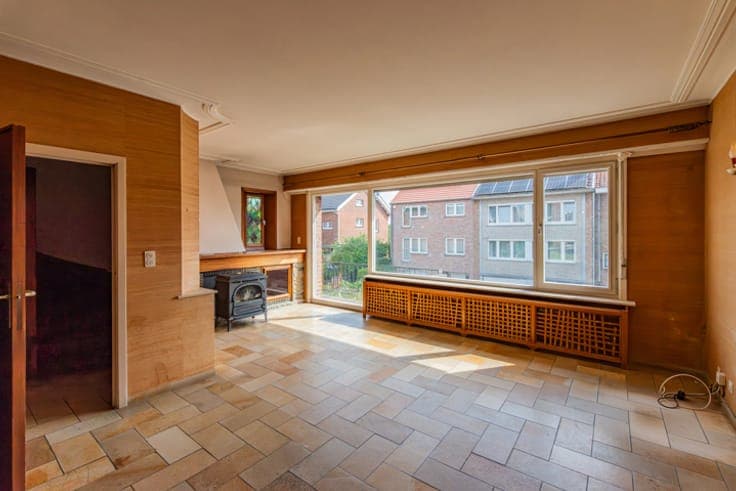 Charming House with Garage in Sint-Genesius-Rode