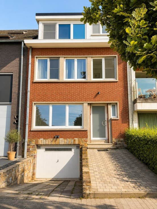 155m² , 3a30, 3 bdrm