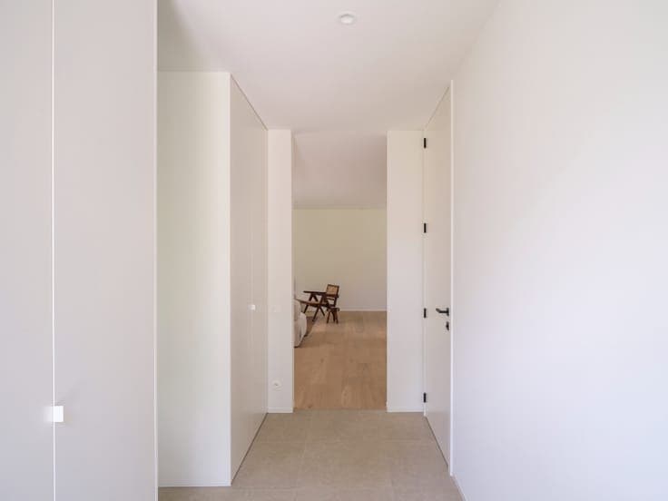 Hoogwaardig afgewerkte parkwoning met een bureauruimte op...