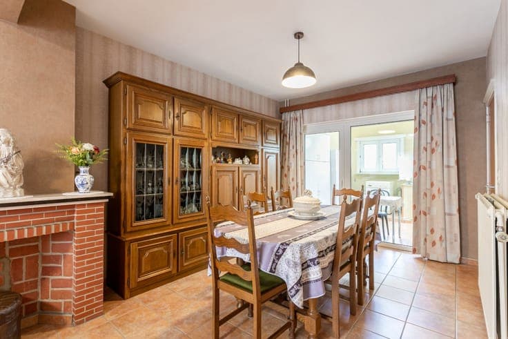 House in Sint-Pieters-Leeuw