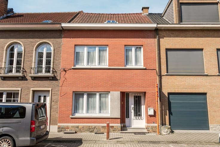 House in Sint-Pieters-Leeuw
