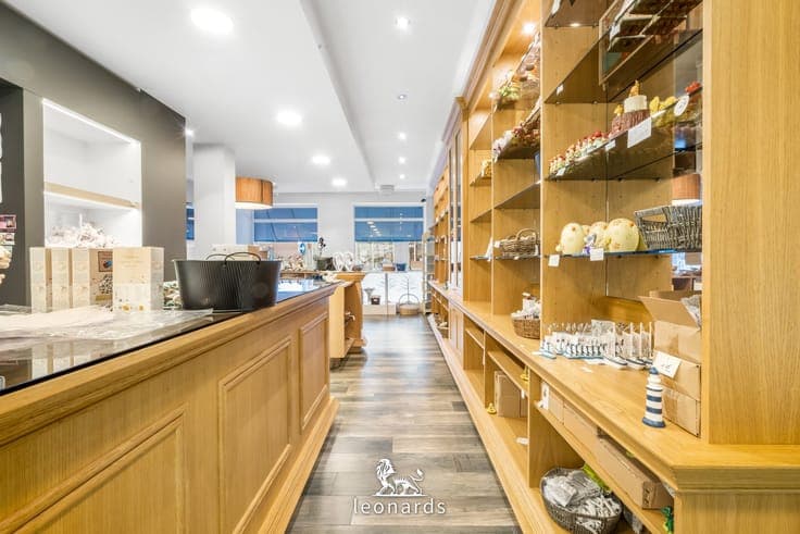Spacious commercial property with residence