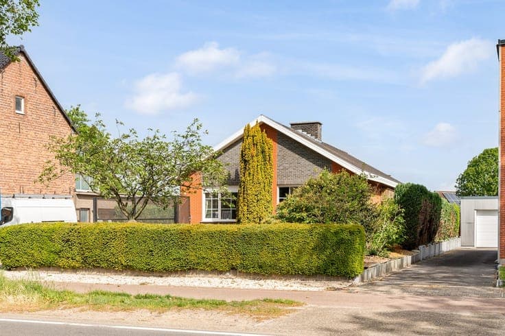 INSTAPKLARE WONING MET 3 SLAAPKAMERS + VOLLEDIG ONDERKELDERD