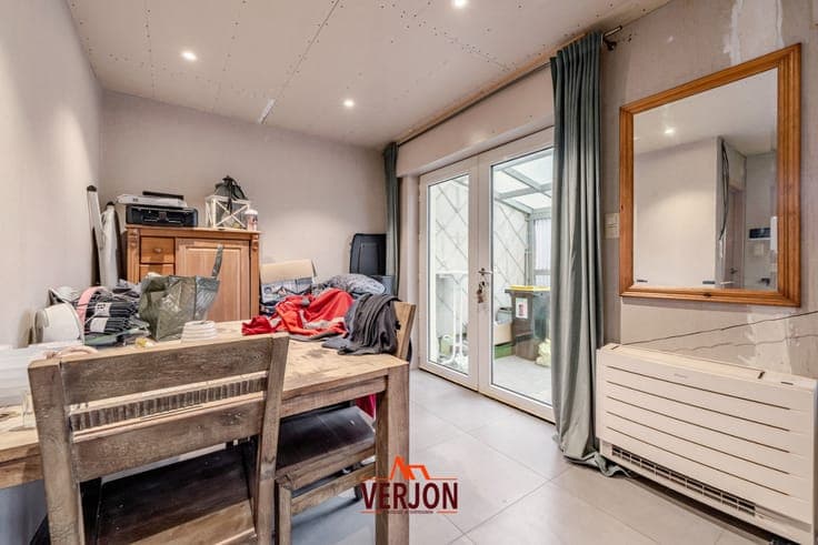 Woning met 3 slaapkamers op rustige locatie