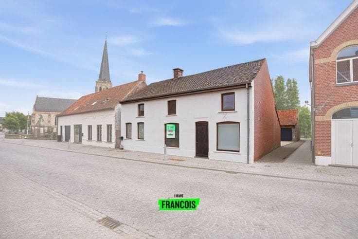 Semi-detached house with rear exit in Westvleteren