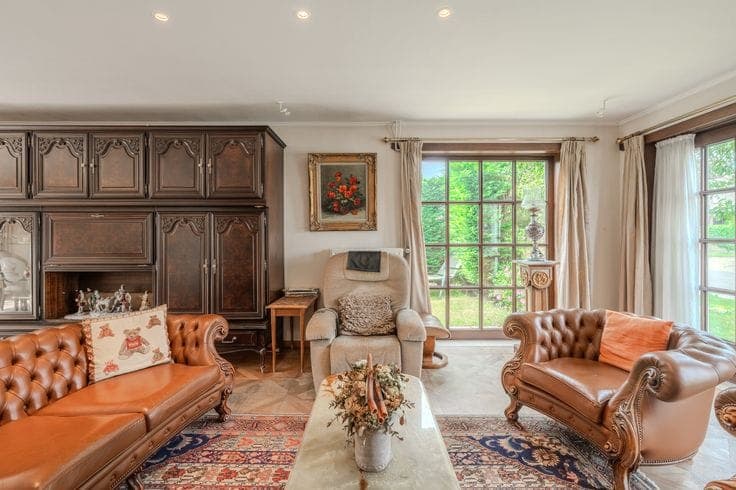 Characterful villa with EPC (C), 5 bedrooms, garage and gar…