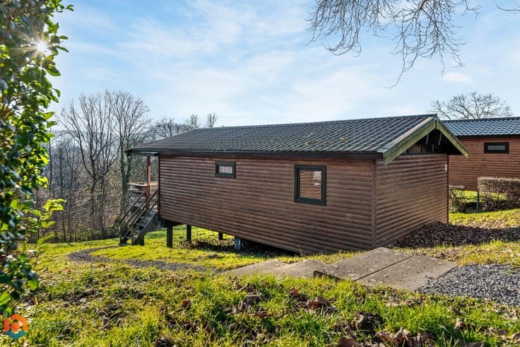 Instapklaar vakantiehuisje met 2 slpkrs in Blaimont