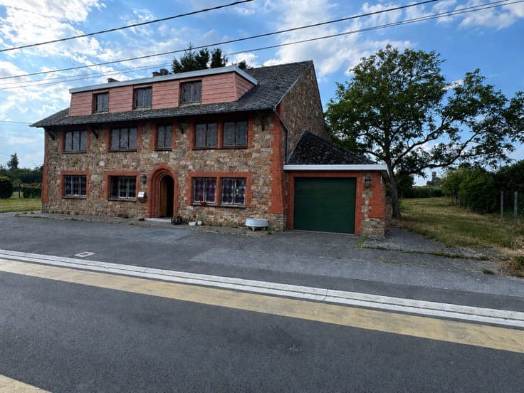 House in Fosses-la-Ville