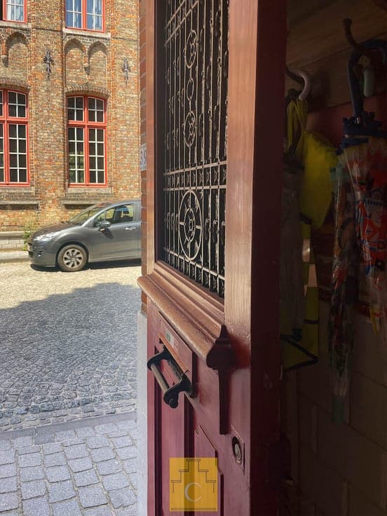 authentiek trapgevelhuis met zonnige stadstuin op toploca...