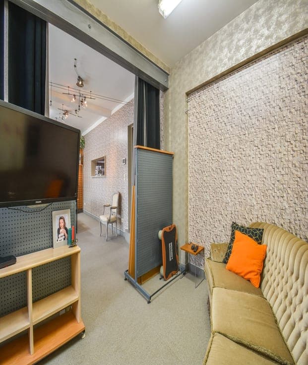 Mixed use / income property near the center of Muizen