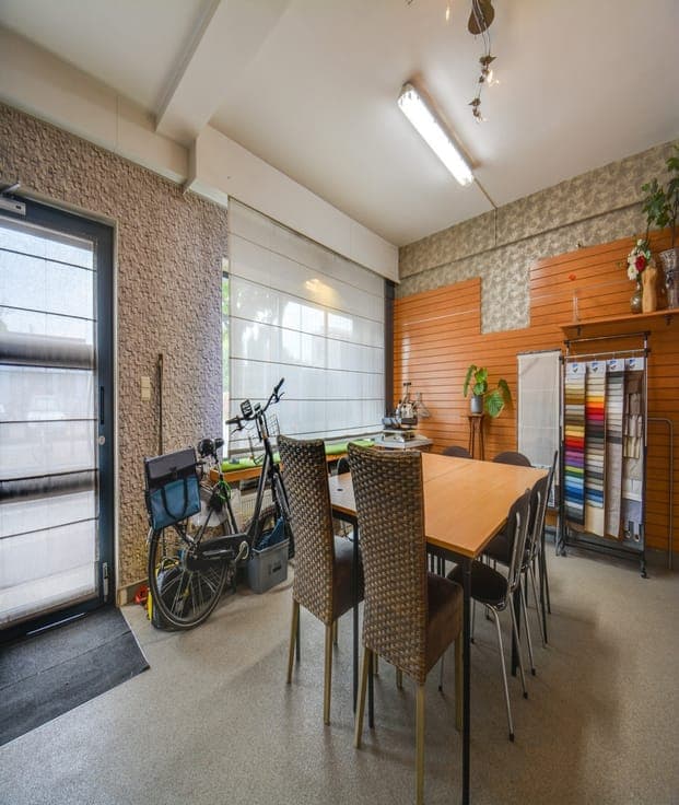 Mixed use / income property near the center of Muizen