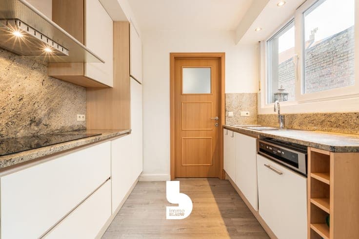 Instapklare rijwoning met tuin en 4 slaapkamers