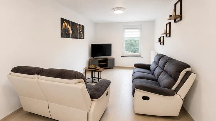 Sale - House Rachecourt - 370,000 €