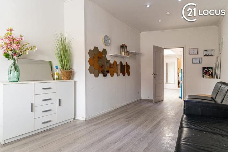 House with 3 bedrooms and courtyard near Zwijndrecht station
