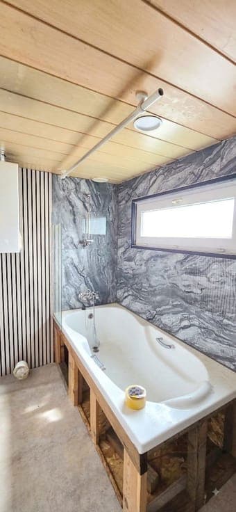 1-bedroom bungalow in need of updating