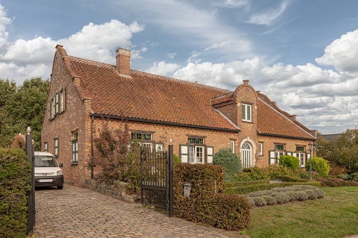 Ruime woning | 6 slpks | grote tuin