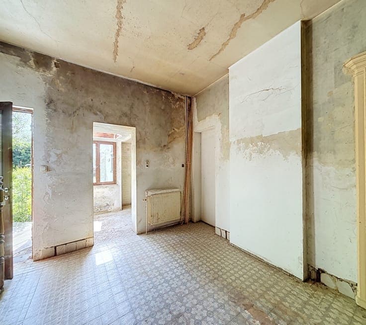 Maison 3 façades complètement à rénover