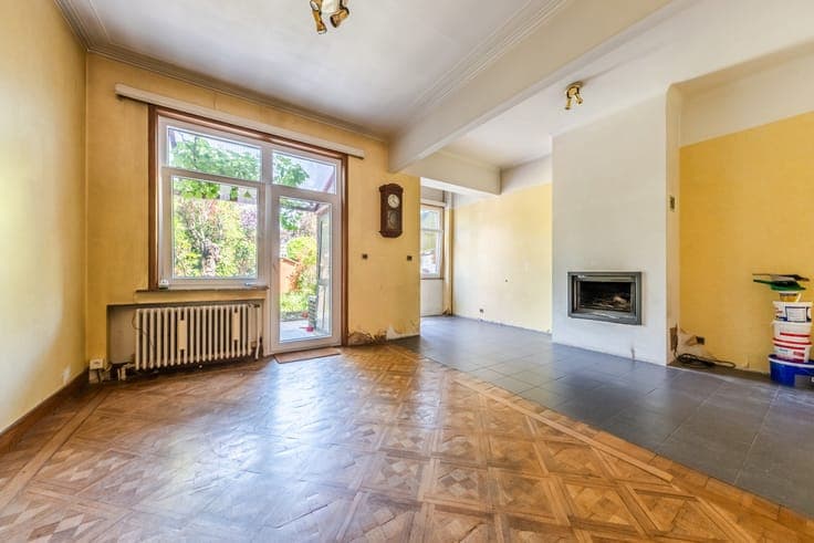 Elegant Art Deco Residence Ready for Reinvention