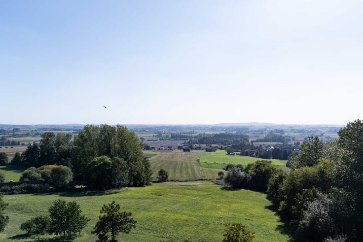 te renoveren woonst op unieke locatie met prachtig verzicht!