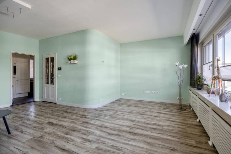House for sale in Stabroek: ready-to-move-in first floor