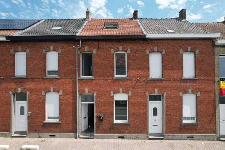 TUBIZE - 3 bedroom house +/- 150m² with garden