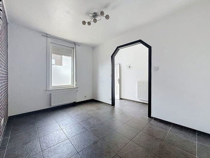 TUBIZE - 3 bedroom house +/- 150m² with garden