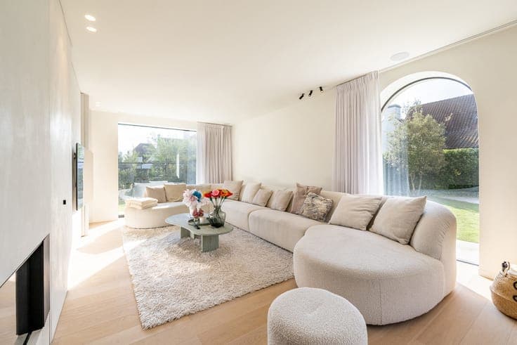 Luxurious villa in a quiet prime location