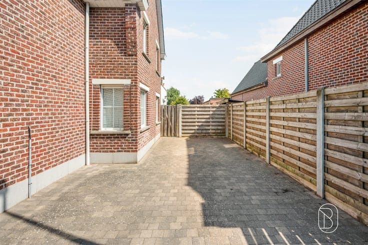Charming renovated home with a garage and garden