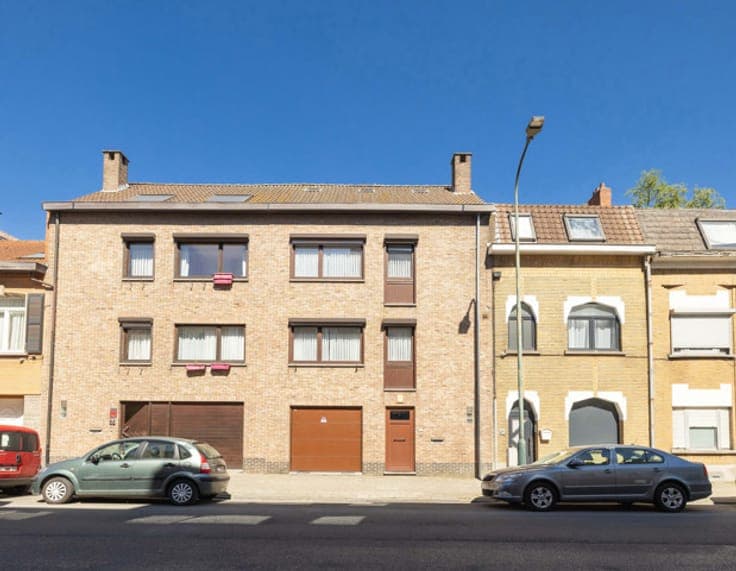Beautiful 3 bedroom house with a study
