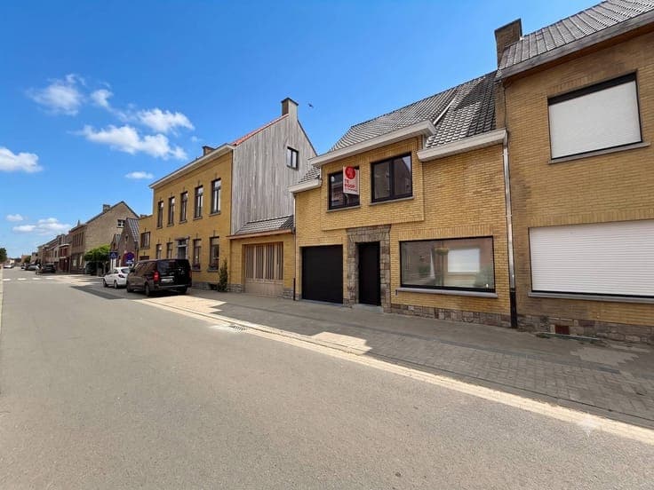 Renewed house for sale with 3 rooms and garden in Vleteren