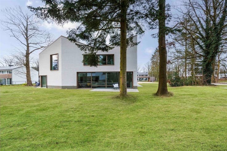 Park villas HOB located in the green with a view of the wate
