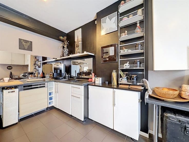 Maison 4 chambres avec potentiel d’aménagement à Belgrade
