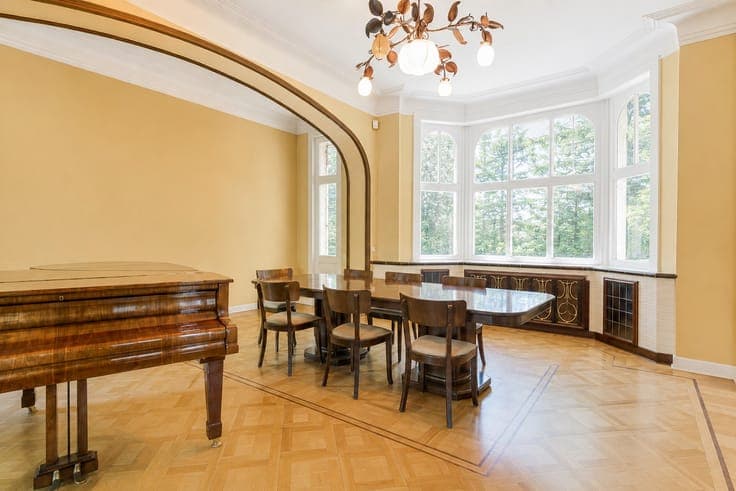 Exclusieve villa met 7 slaapkamers en schitterende tuin o...
